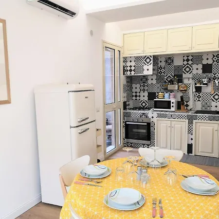 Apartment On Fish Market *
